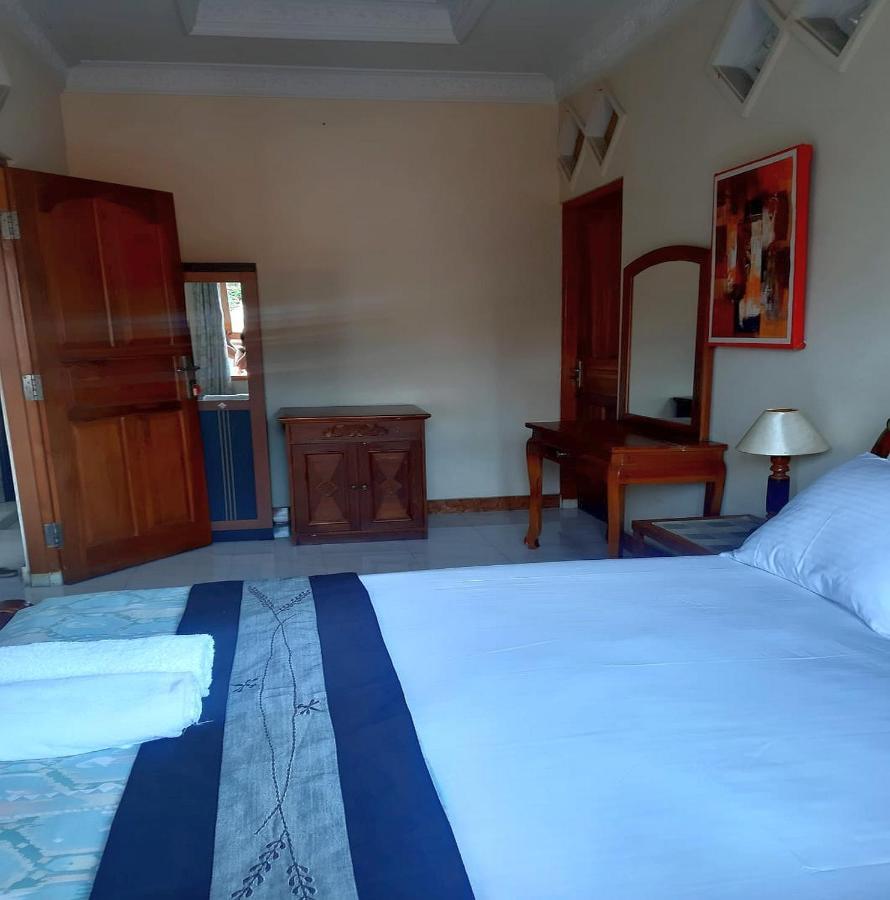 The Reinhold Guesthouse Bali Kerobokan Esterno foto