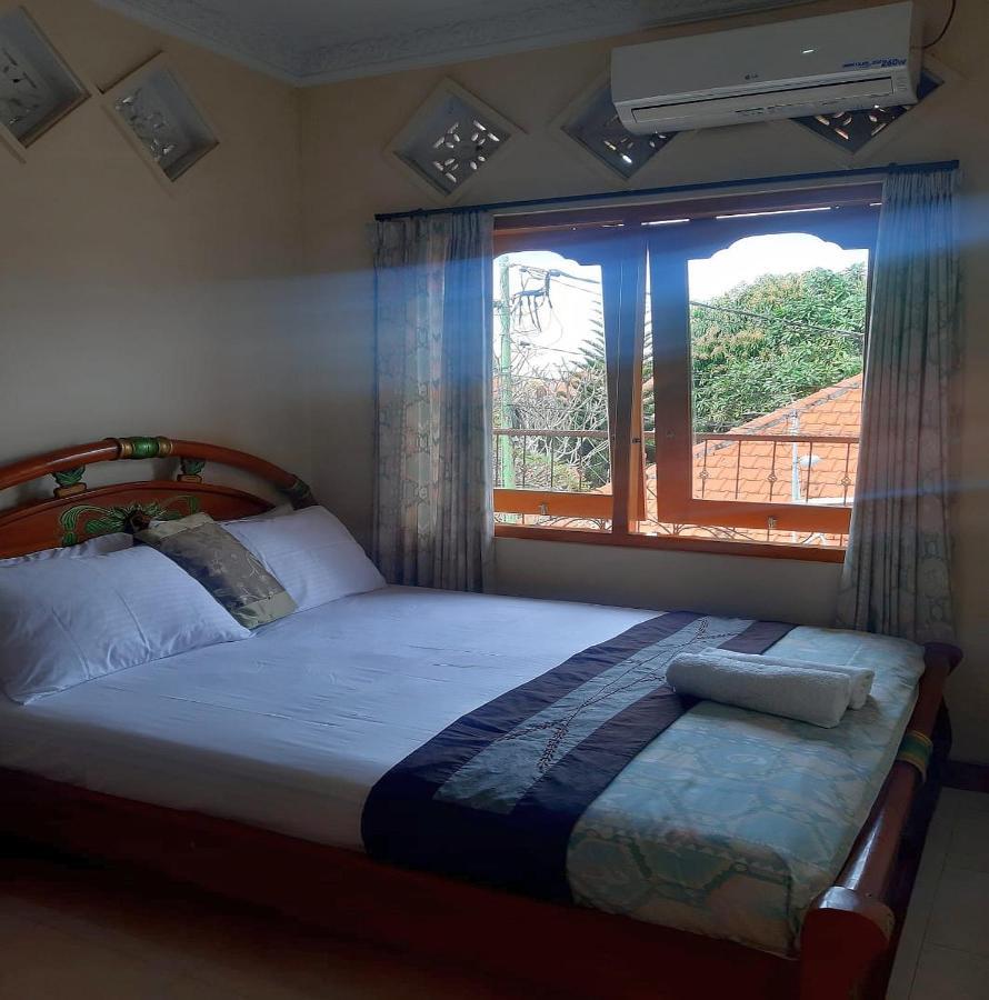 The Reinhold Guesthouse Bali Kerobokan Esterno foto
