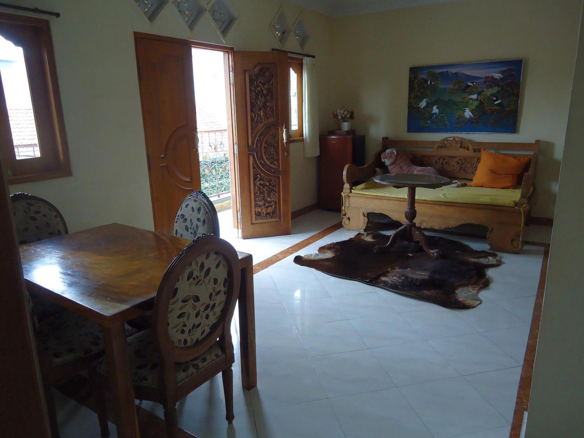 The Reinhold Guesthouse Bali Kerobokan Esterno foto