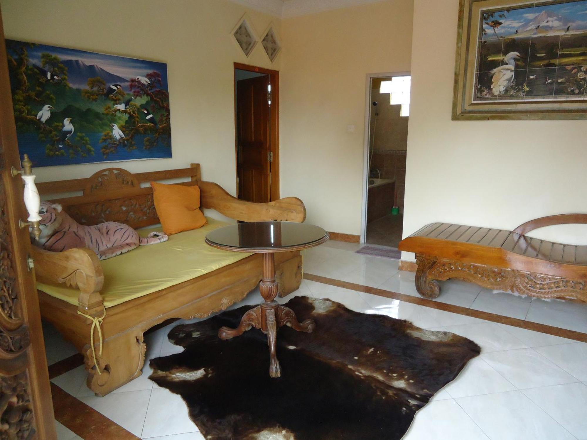 The Reinhold Guesthouse Bali Kerobokan Esterno foto