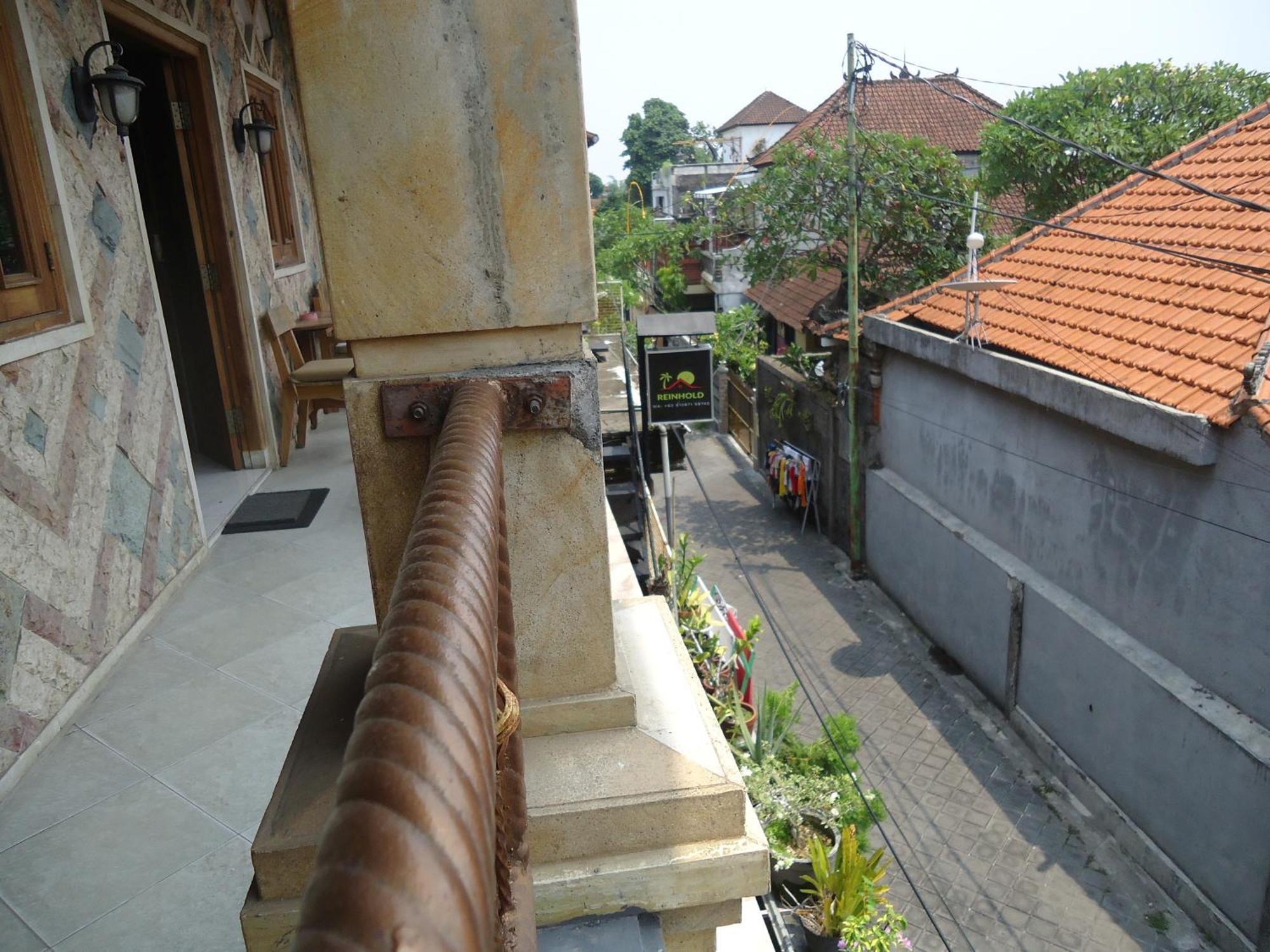 The Reinhold Guesthouse Bali Kerobokan Esterno foto