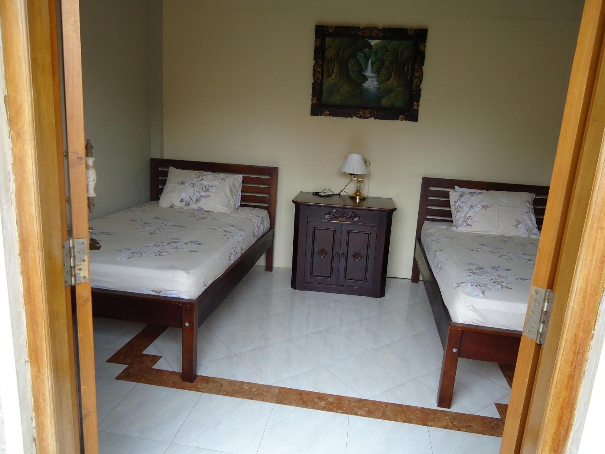 The Reinhold Guesthouse Bali Kerobokan Esterno foto